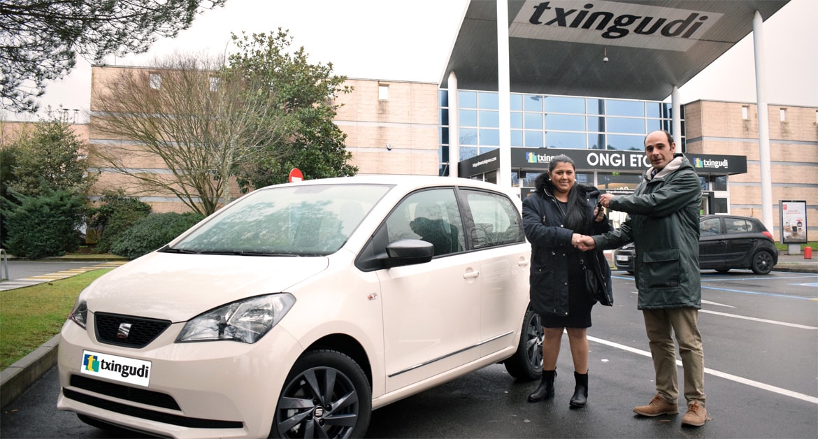 La gagnante de la Seat Mii by Mango est venue retirer son prix aujourd’hui